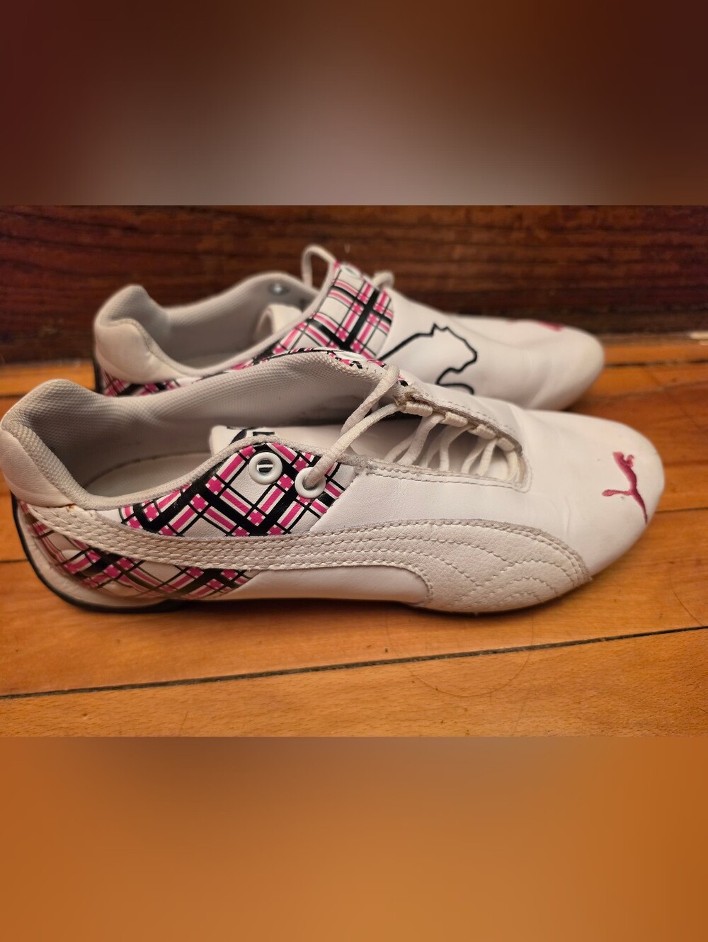 Title: Y2K Puma Lifestyle White Pink Plaid Low Profile Sneakers Women's 7